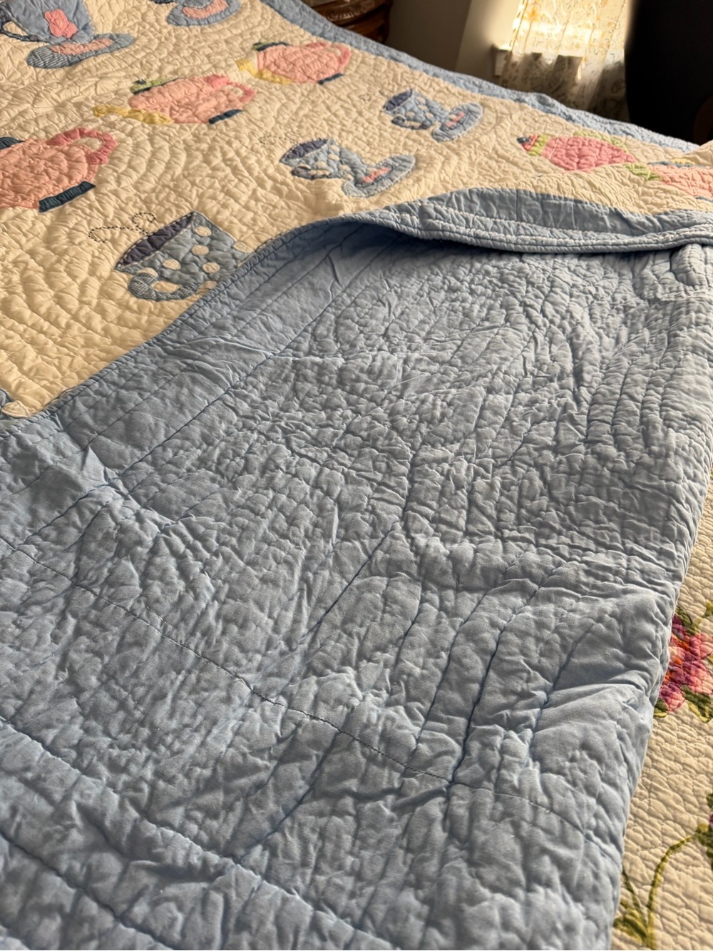 Pottery Barn Kids Pink and Blue Tea Cup & Teapot Quilt - Picture 6 of 9